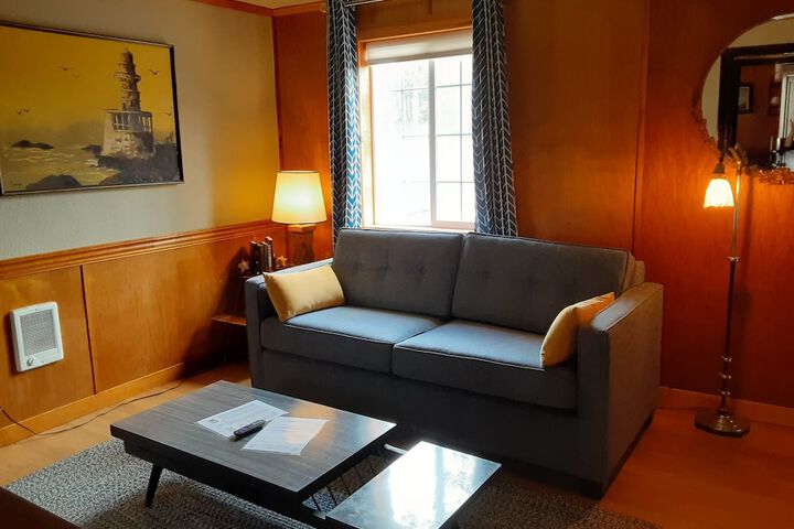 Room 48 of 99