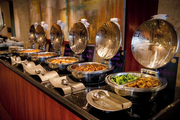Dining 54 of 76