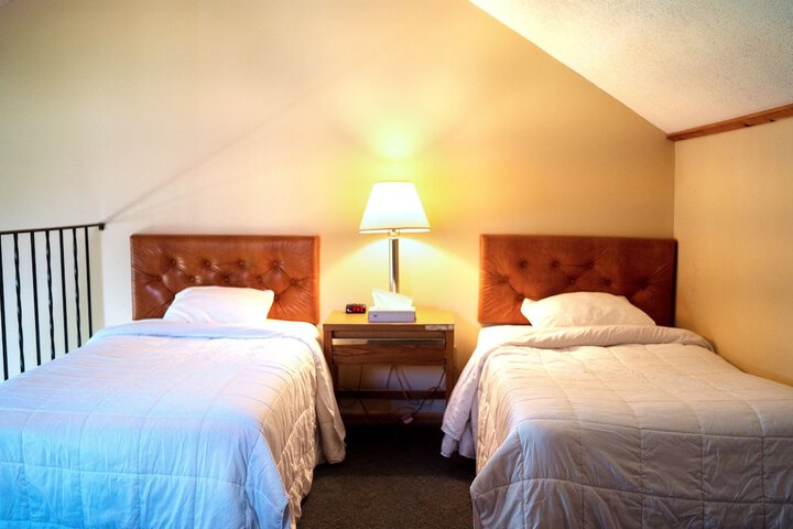 Room 48 of 146