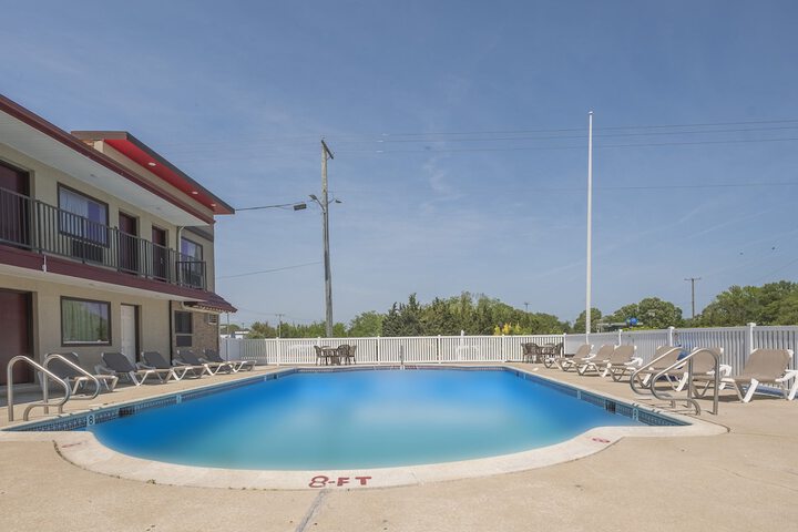 Pool 3 of 24
