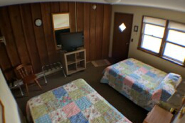 Balsam Lake Motel