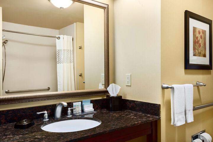Room 14 of 27