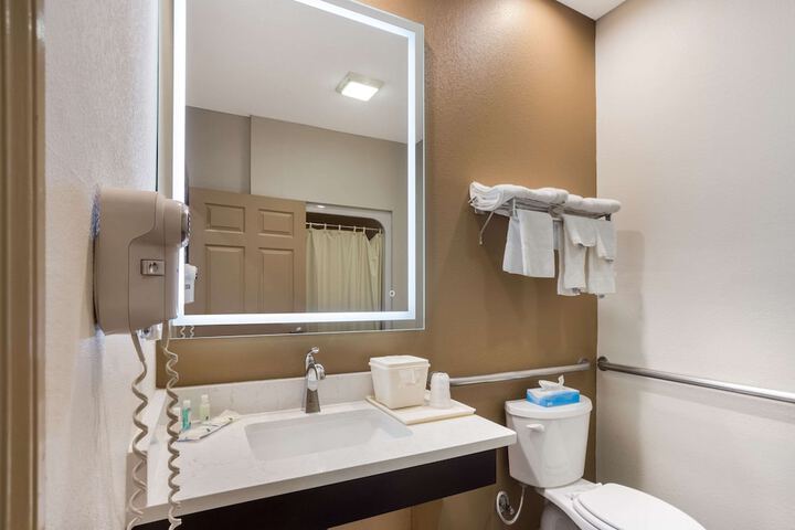 Quality Inn & Suites Pearl - Jackson