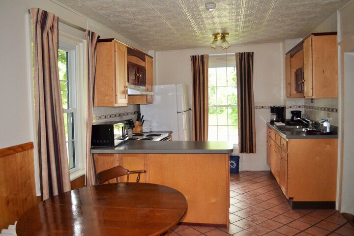 Maple Terrace Motel