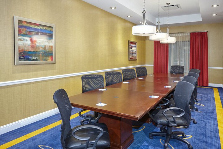 Holiday Inn Express Hotel & Suites Columbia Univ Area-Hwy 63 by IHG