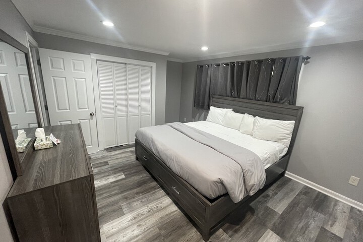Room 34 of 38