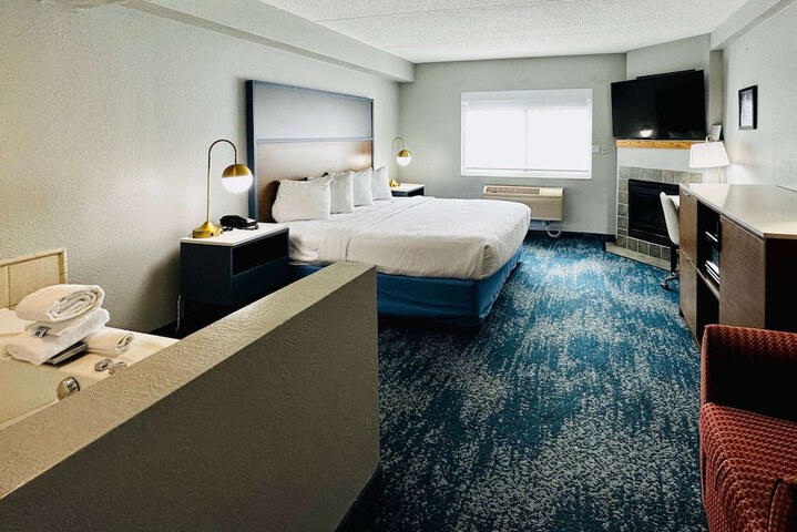 Room 40 of 53