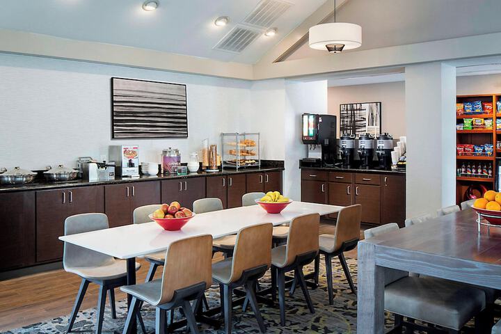 Breakfast/Coffee Service 13 of 18