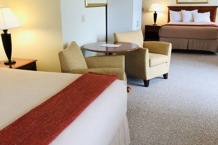 Room 10 of 19