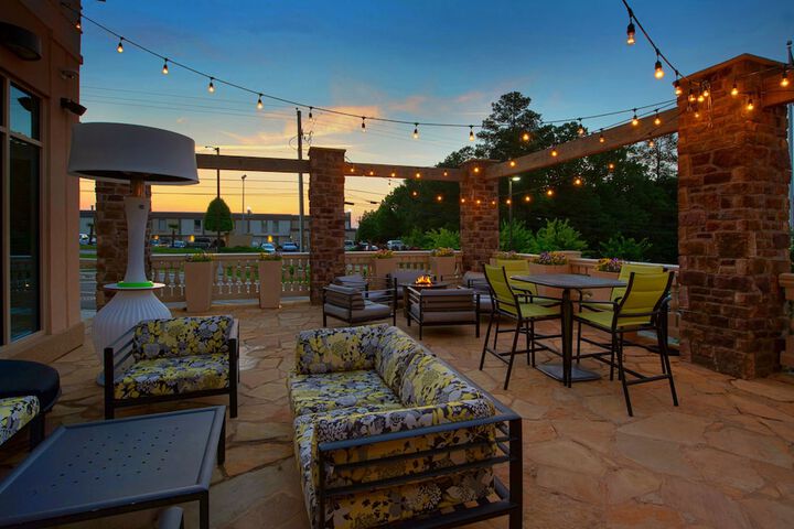 Terrace/Patio 67 of 70