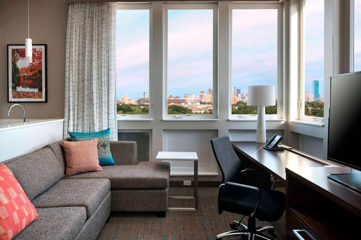 Room 21 of 48