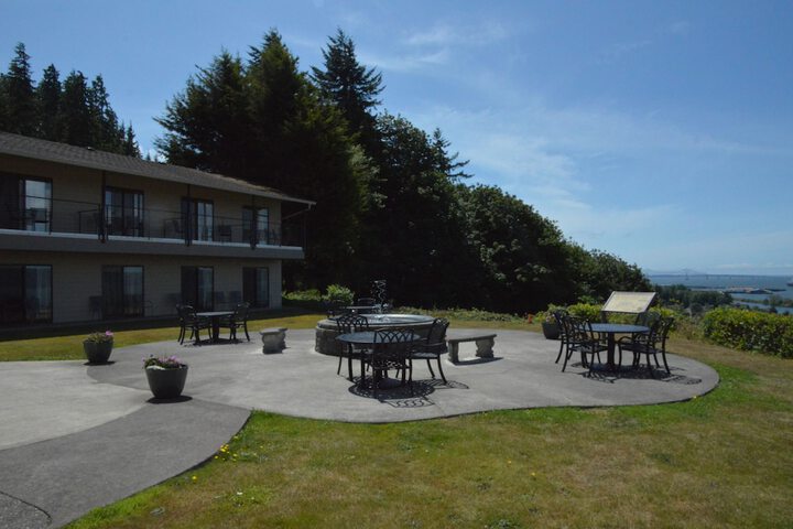 Hotel Exterior 170 of 181