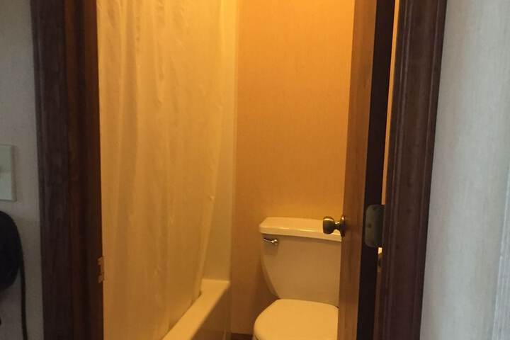 Room 10 of 12