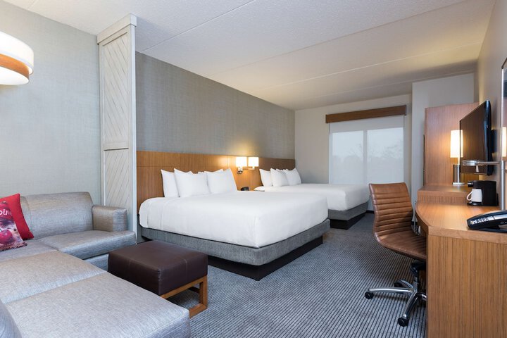 Room 18 of 39