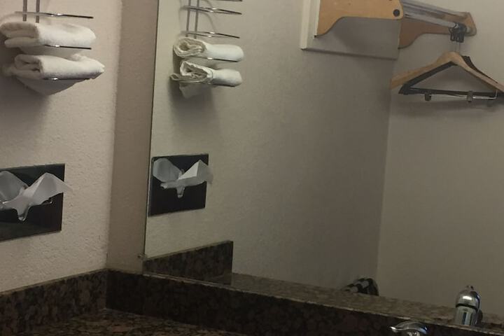 Room 19 of 45