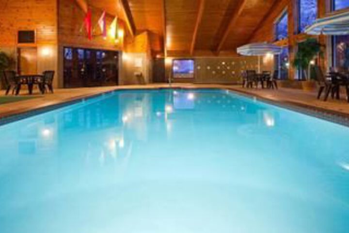 AmericInn by Wyndham Carlton