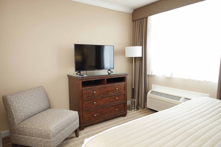 Ethan Allen Hotel