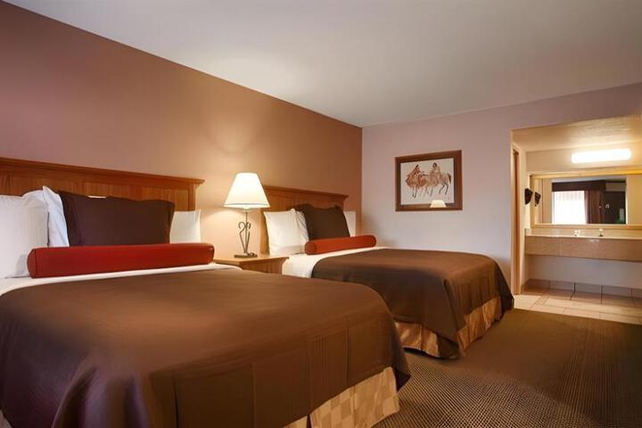 Best Western Plus Saddleback Inn & Conference Center