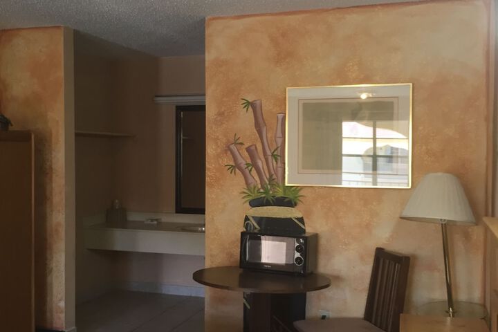 Room 20 of 28