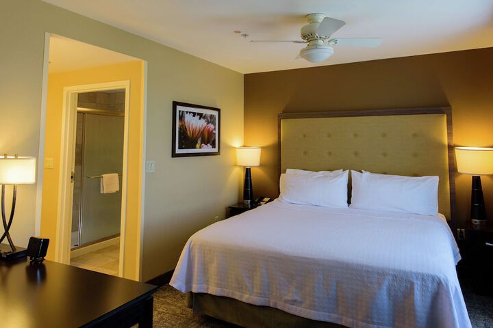 Room 12 of 38