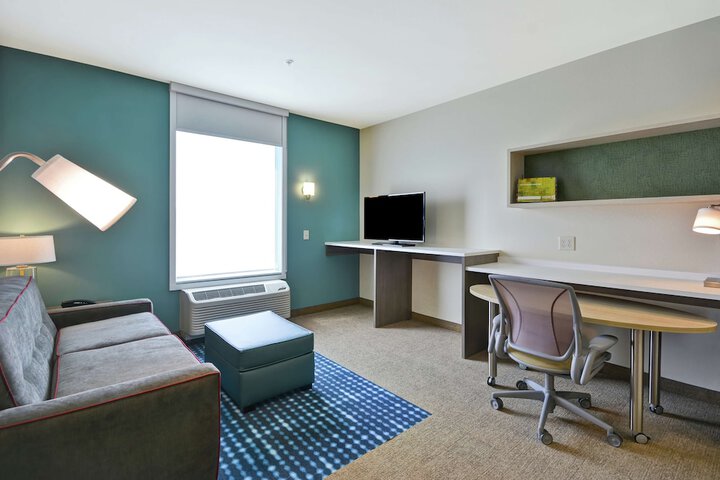 Room 17 of 40