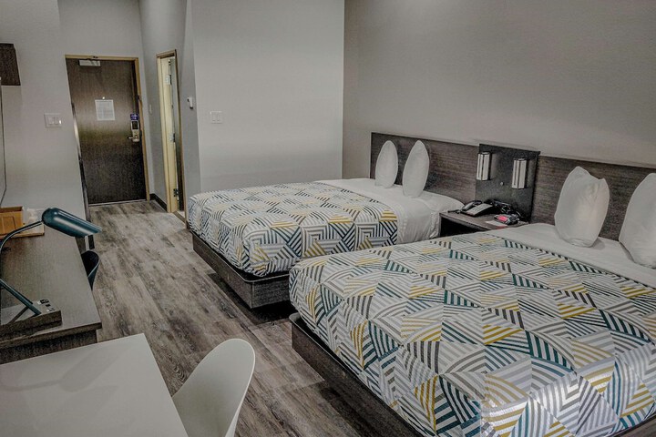 Room 44 of 52