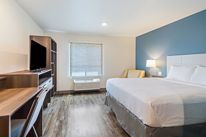 Room 34 of 40
