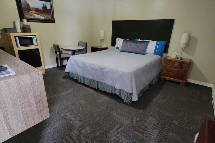 Room 43 of 73