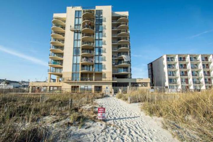 Sea Castle 8 G by Palmetto Vacation Rentals