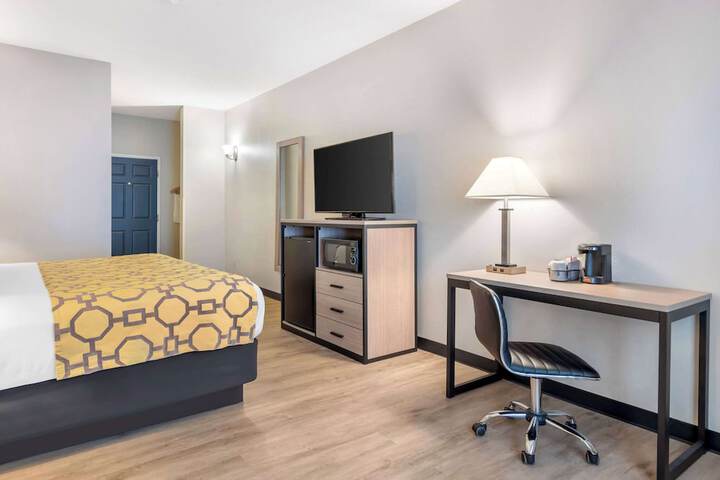 Room 35 of 51