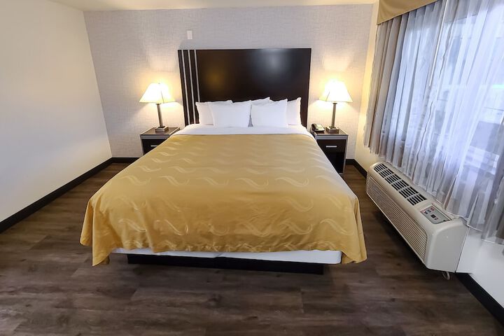 Room 46 of 64
