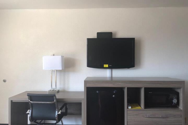 Mid Continent Inn