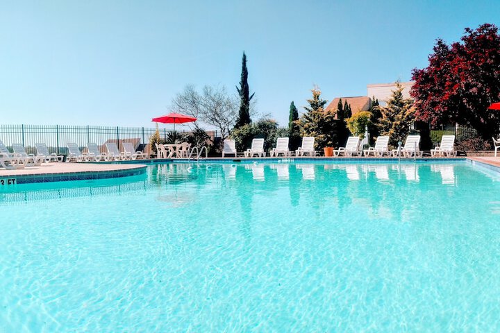 Pool 5 of 64