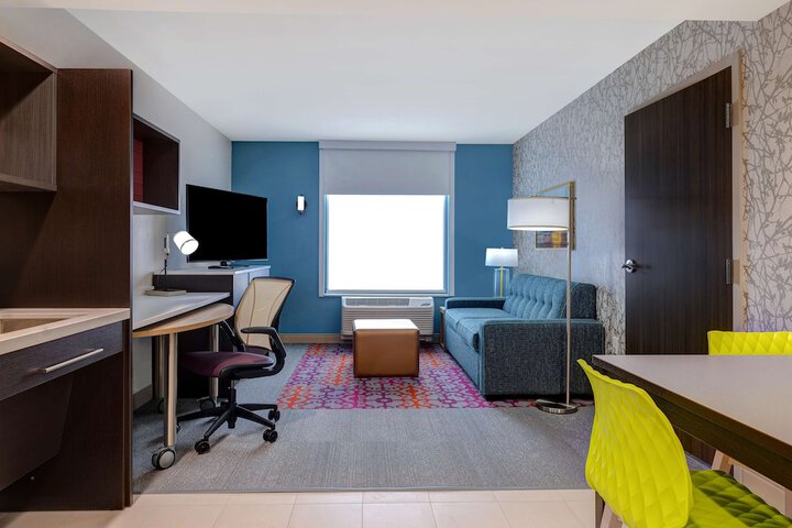 Room 26 of 40