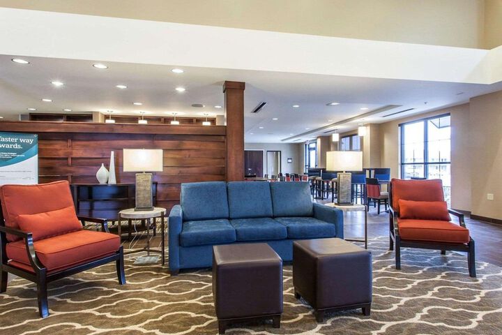Comfort Suites Youngstown North
