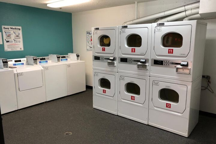 Room 7 of 14