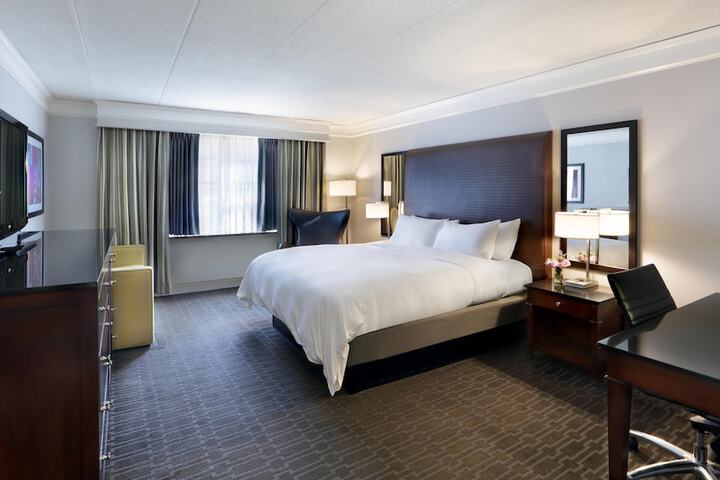 Hilton Mystic