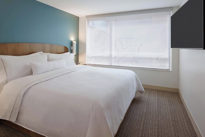 Room 21 of 47