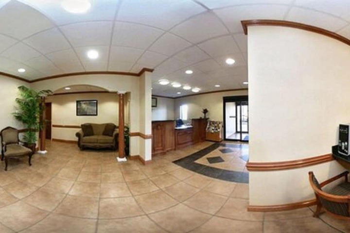 Business Center 36 of 39
