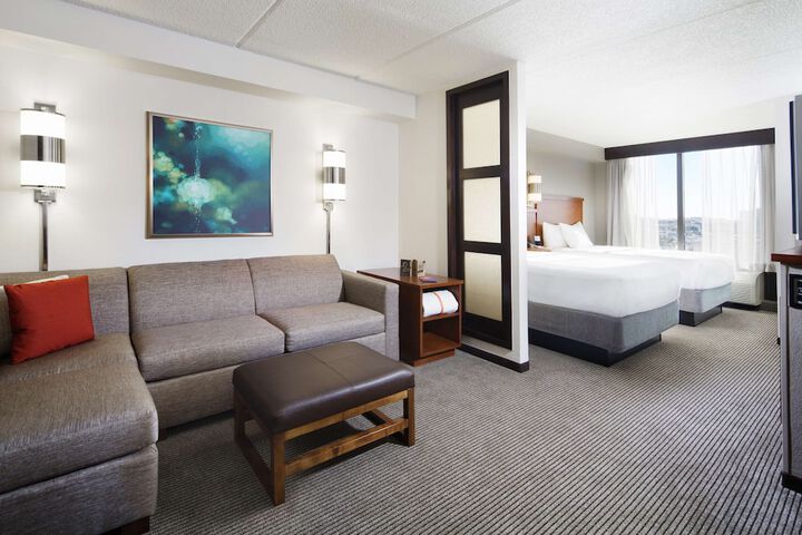 Room 19 of 32
