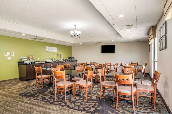 Sleep Inn & Suites Jacksonville near Camp Lejeune