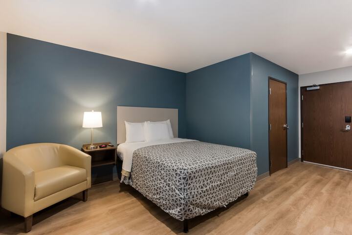 Room 16 of 32