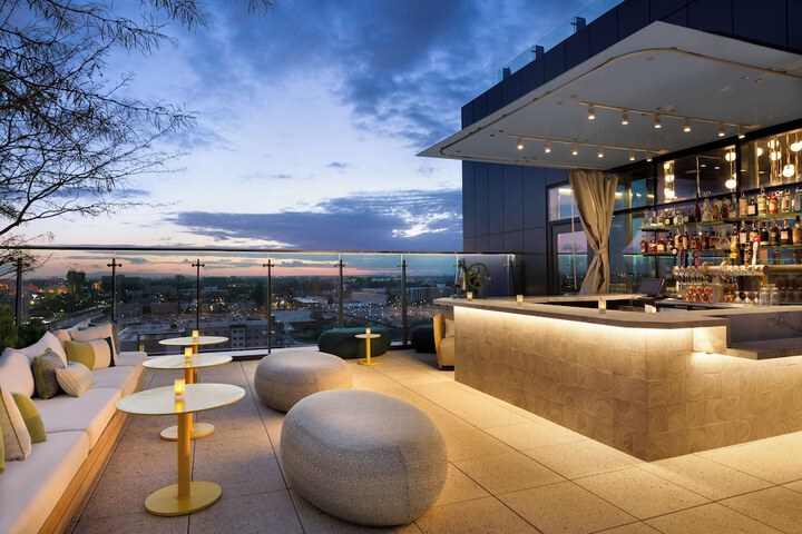 The Viv Hotel Anaheim, a Tribute Portfolio Hotel