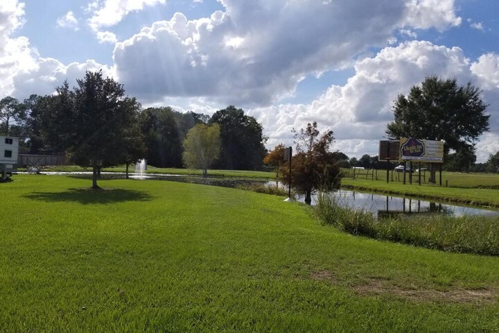 LAcadie Inn & RV Park
