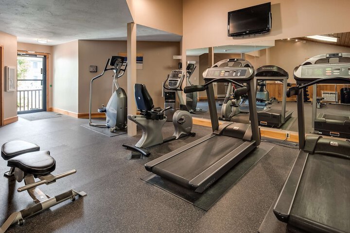 Best Western Plus Windjammer Inn & Conference Center