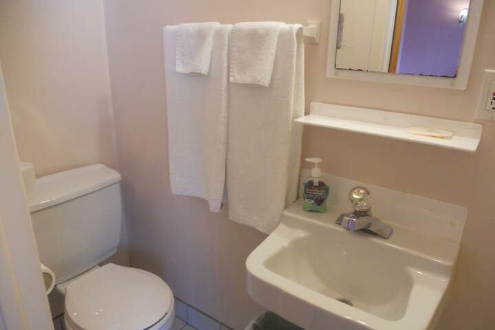 Room 30 of 48