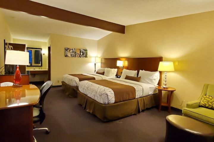 Room 15 of 36