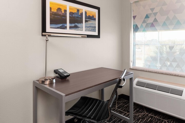 La Quinta Inn & Suites by Wyndham Boutte