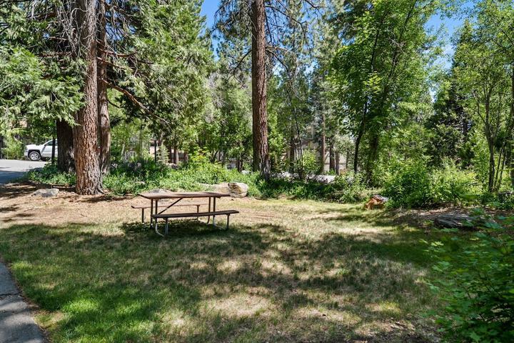 Enjoy Forest Views Retreat at Kingswood Village!