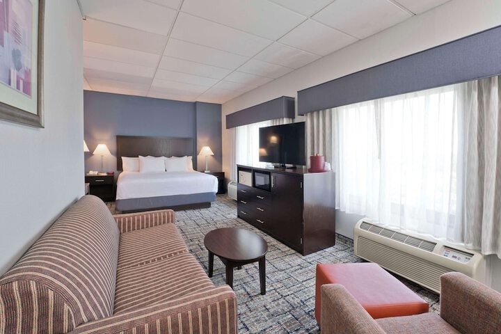 Room 8 of 35